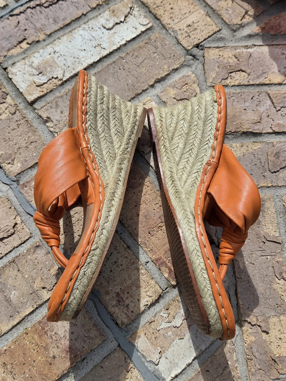 Born cetina orange